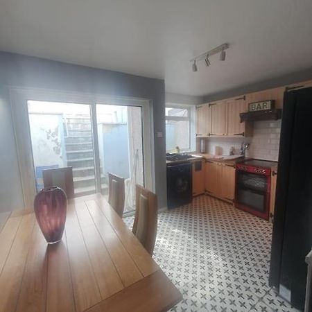 Villa Guardian View Abertillery Exterior foto